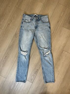ZARA Light Blue Ripped Straight Leg Women’s Jeans -FREE SHIPPING on Bundles $85+